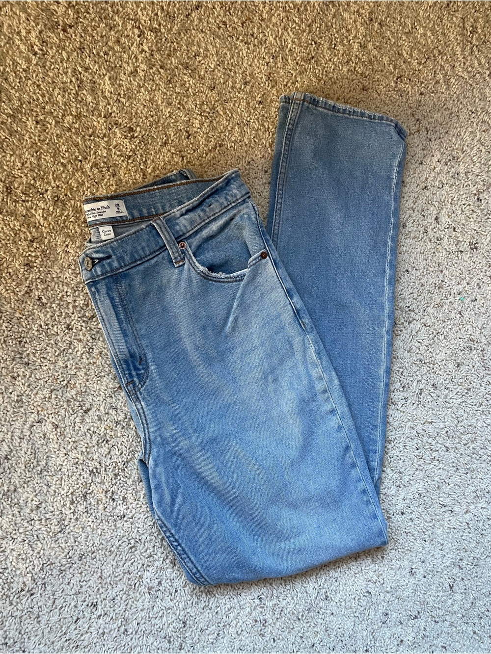 Abercrombie & Fitch Women's “Curve Love” 90s Slim Straight Jeans
